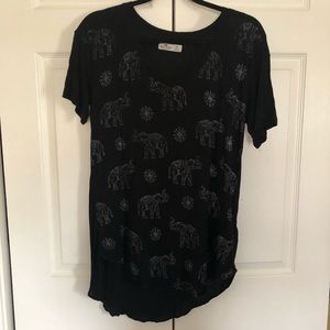 Hollister Black and white T-shirt